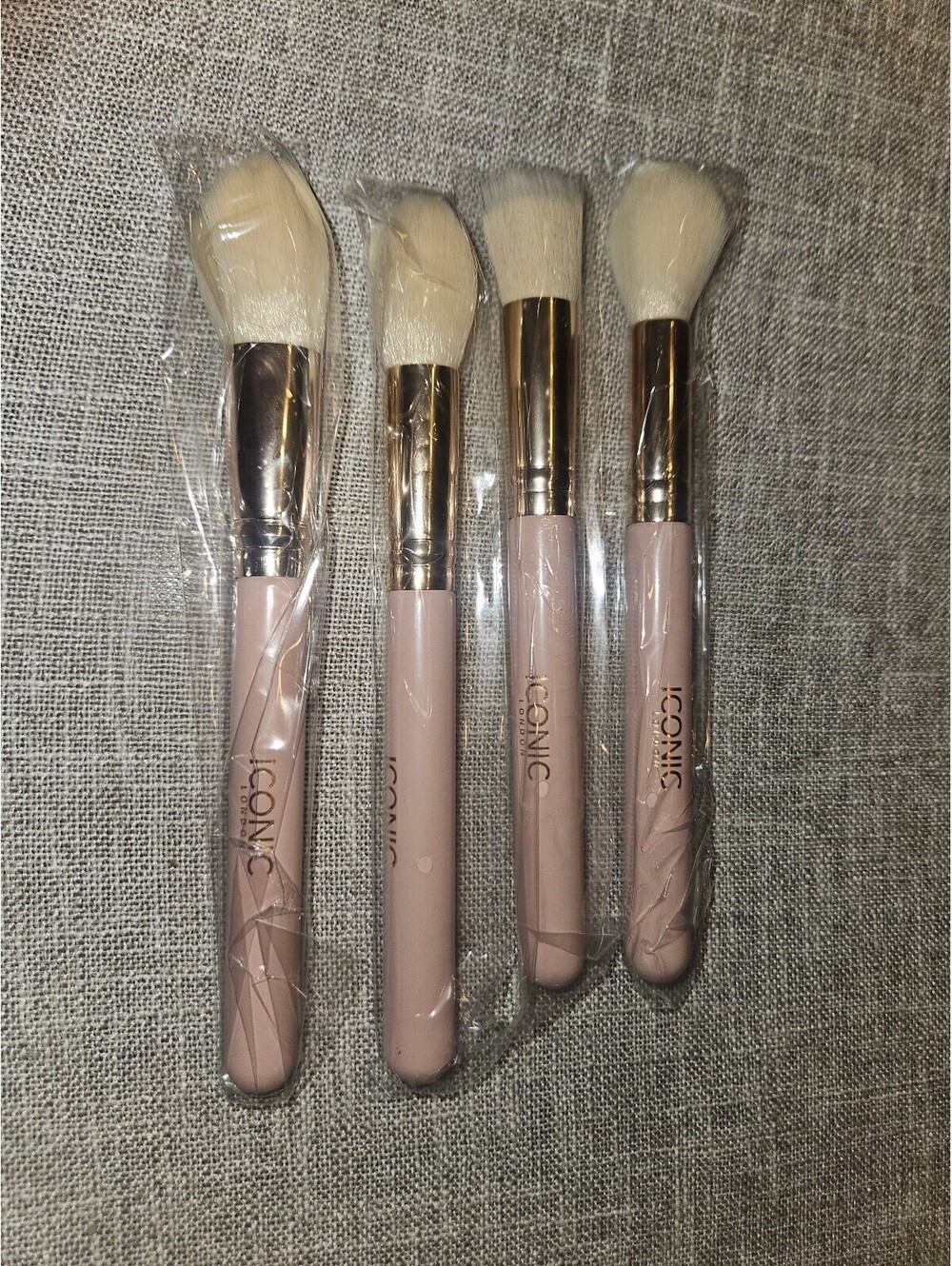 Iconic London Handbag Glam Face Brush Set NIP